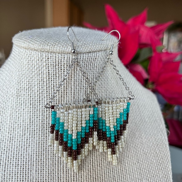 🤍Handmade Earrings 🤍 - Picture 3 of 6